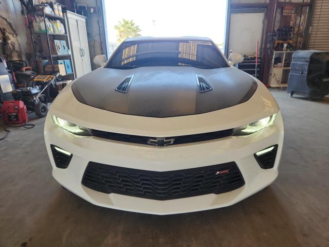 1G1FE1R72J0182134 - 2018 CHEVROLET CAMARO SS Weiß Foto 5