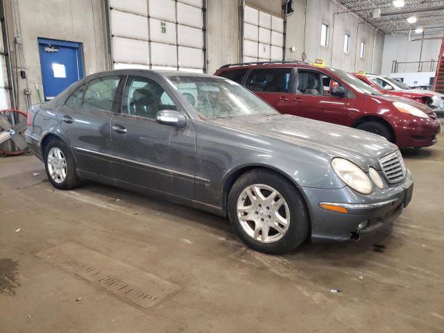 WDBUF87J86X185068 - 2006 MERCEDES-BENZ E 350 4MATIC GRAY photo 4