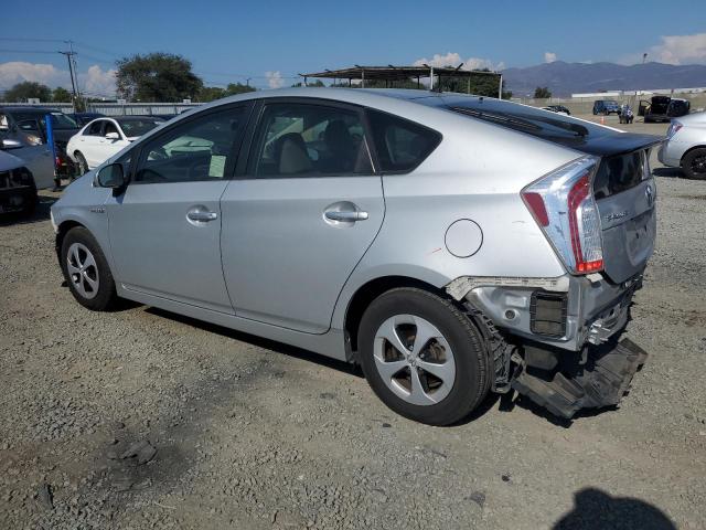 JTDKN3DU4F0452406 - 2015 TOYOTA PRIUS SILVER photo 2