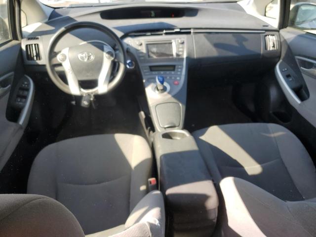 JTDKN3DU4F0452406 - 2015 TOYOTA PRIUS SILVER photo 8