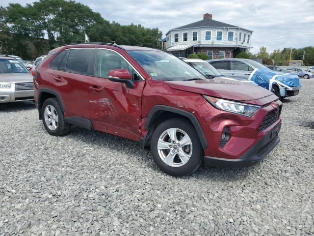2T3P1RFV3MW144422 - 2021 TOYOTA RAV4 XLE RED photo 4
