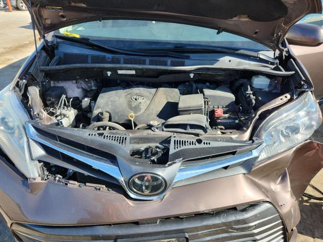 5TDYZ3DC2KS017025 - 2019 TOYOTA SIENNA XLE BROWN photo 12