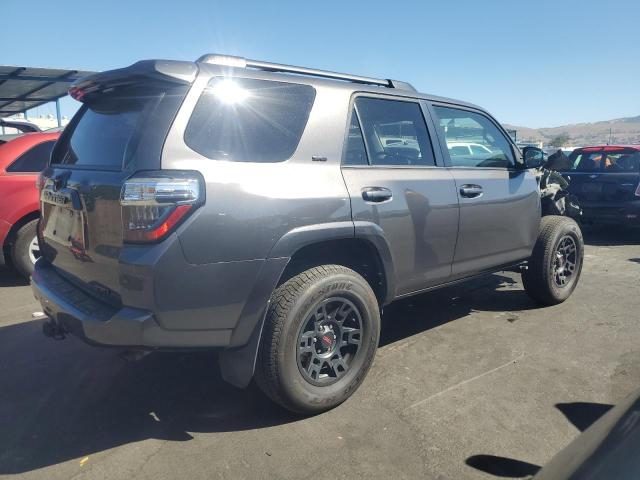 JTEBU5JR7K5651148 - 2019 TOYOTA 4RUNNER SR5/SR5 PREMIUM გრაფიტი ფოტო 3