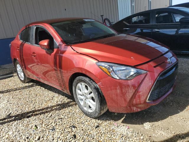 3MYDLBYV2JY302029 - 2018 TOYOTA YARIS IA Rot Foto 4