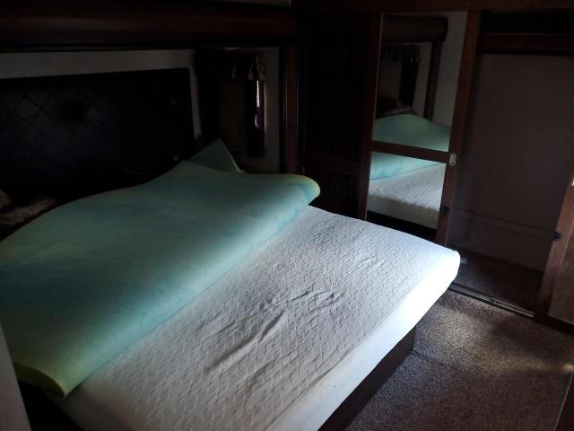 4YDF34026HA741668 - 2017 KEYSTONE MONTANA Braun Foto 7