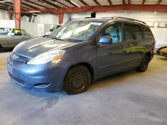 2010 TOYOTA SIENNA CE, 