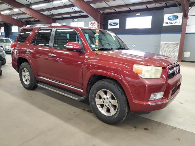 JTEZU5JR5B5014385 - 2011 TOYOTA 4RUNNER SR5 RED photo 4