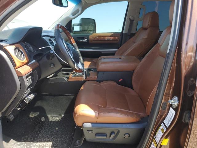 5TFAY5F17EX406270 - 2014 TOYOTA TUNDRA CREWMAX PLATINUM BROWN photo 7