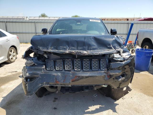 1C4RJFAG1JC500218 - 2018 JEEP GRAND CHEROKEE LAREDO 黑色 照片 5