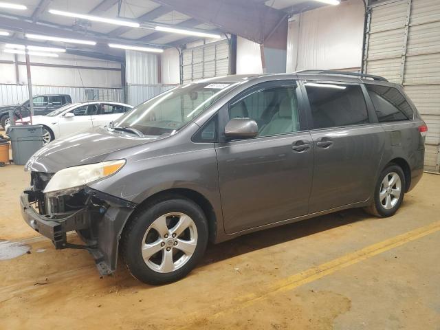 2012 TOYOTA SIENNA LE, 