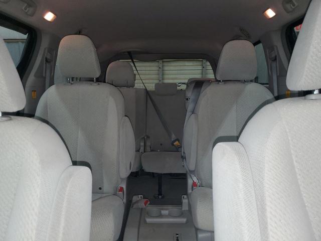 5TDKK3DC4CS211101 - 2012 TOYOTA SIENNA LE GRAY photo 10