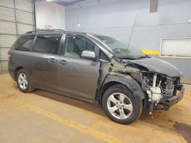 5TDKK3DC4CS211101 - 2012 TOYOTA SIENNA LE GRAY photo 4