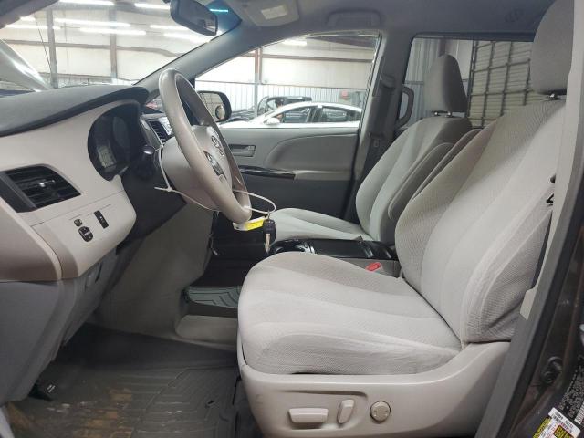 5TDKK3DC4CS211101 - 2012 TOYOTA SIENNA LE GRAY photo 7