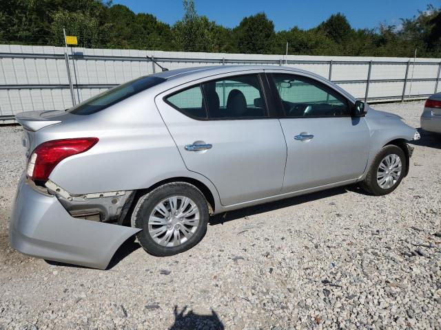 3N1CN7AP8KL851930 - 2019 NISSAN VERSA S 银色 照片 3