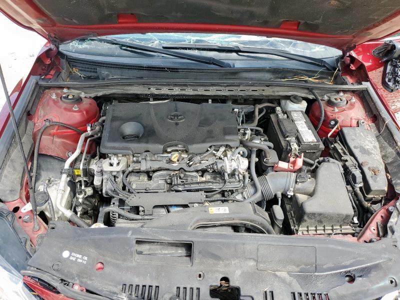 4T1C11AK9NU661537 - 2022 TOYOTA CAMRY LE 红色 照片 11