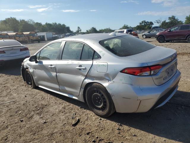 JTDEPRAE9LJ059711 - 2020 TOYOTA COROLLA LE 银色 照片 2
