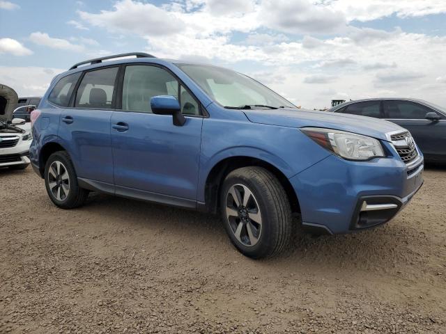 JF2SJAGC6JH603230 - 2018 SUBARU FORESTER 2.5I PREMIUM أزرق صورة 4