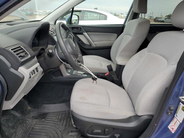 JF2SJAGC6JH603230 - 2018 SUBARU FORESTER 2.5I PREMIUM أزرق صورة 7