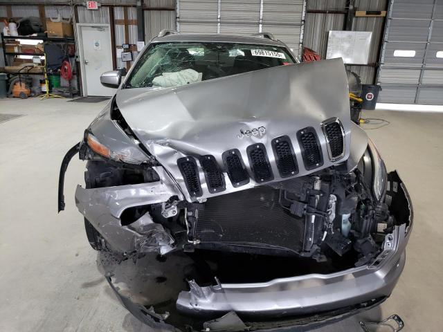 1C4PJMCS1FW794786 - 2015 JEEP CHEROKEE LATITUDE SILVER photo 5