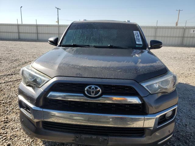 JTEBU5JR3J5493387 - 2018 TOYOTA 4RUNNER SR5/SR5 PREMIUM CHARCOAL photo 5