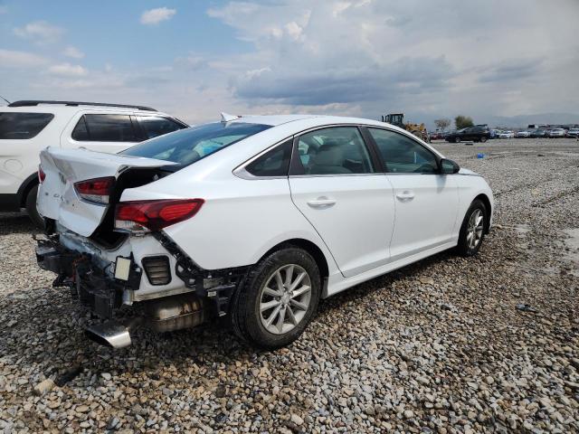 5NPE24AF0KH791016 - 2019 HYUNDAI SONATA SE Weiß Foto 3
