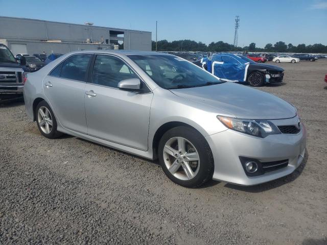 4T1BF1FK8CU090867 - 2012 TOYOTA CAMRY BASE SILVER photo 4