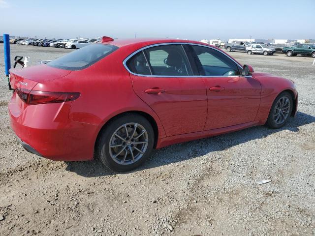 ZARFAEBN8J7570159 - 2018 ALFA ROMEO GIULIA أحمر صورة 3