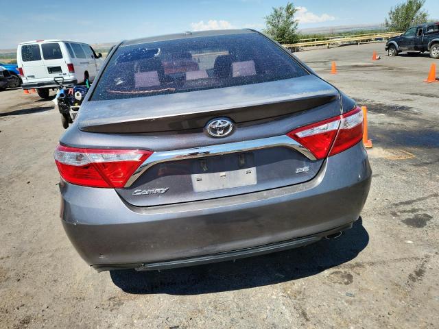 4T1BF1FK6FU878924 - 2015 TOYOTA CAMRY LE 灰色 照片 6