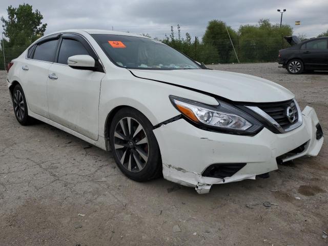 1N4AL3AP7JC143039 - 2018 NISSAN ALTIMA 2.5 Ақ фото 4