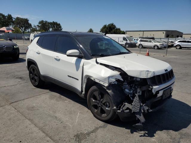 3C4NJDBB6MT508734 - 2021 JEEP COMPASS LATITUDE Weiß Foto 4