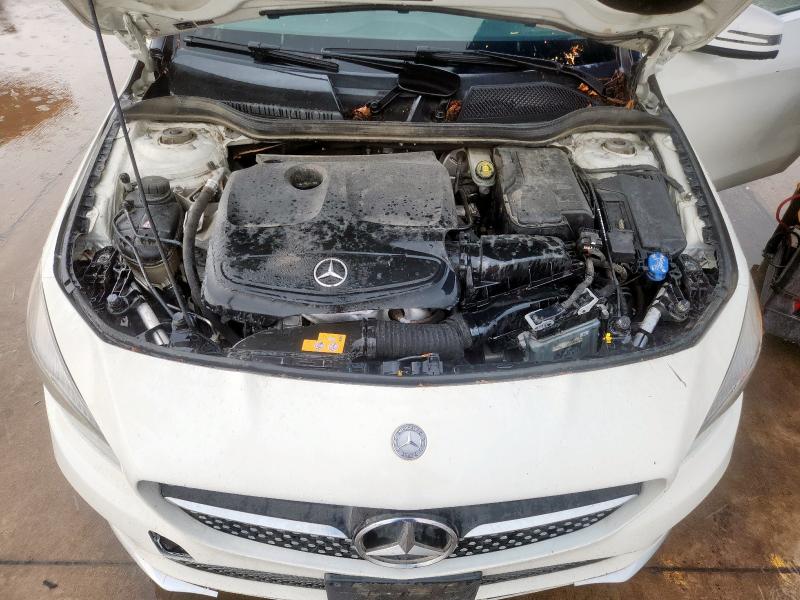 WDDSJ4EB7HN444763 - 2017 MERCEDES-BENZ CLA 250 თეთრი ფოტო 11