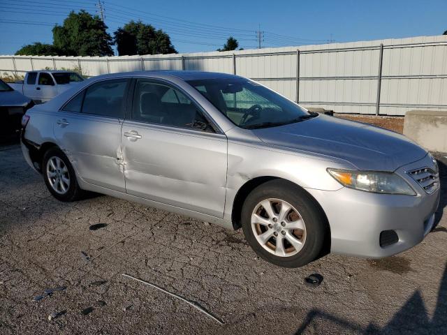 4T4BF3EK5BR110039 - 2011 TOYOTA CAMRY BASE 银色 照片 4