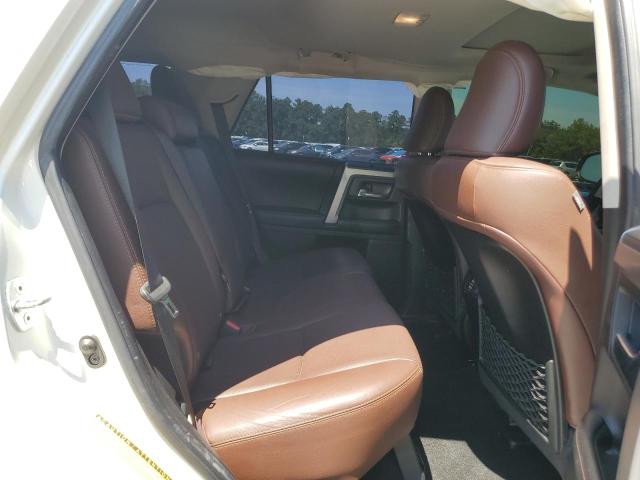 JTEBU5JR4F5262098 - 2015 TOYOTA 4RUNNER SR5/SR5 PREMIUM أبيض صورة 11