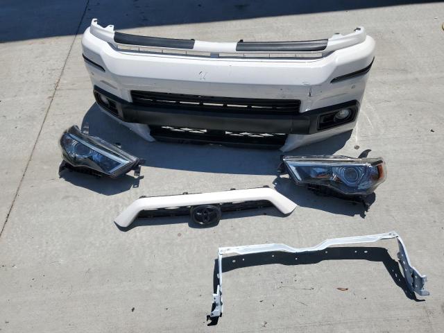 JTEBU5JR4F5262098 - 2015 TOYOTA 4RUNNER SR5/SR5 PREMIUM أبيض صورة 13