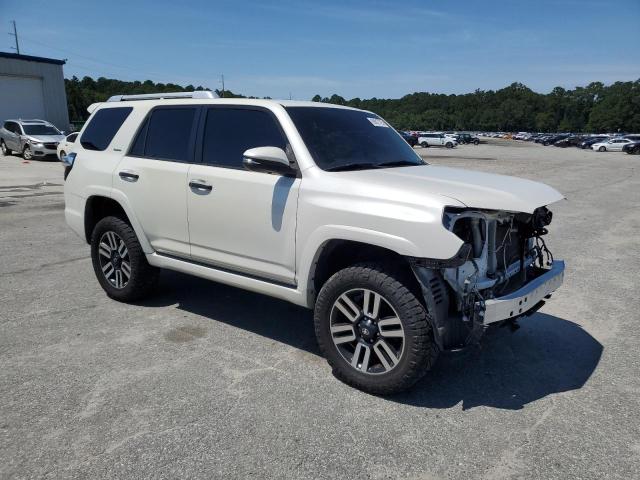 JTEBU5JR4F5262098 - 2015 TOYOTA 4RUNNER SR5/SR5 PREMIUM أبيض صورة 4