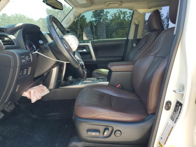 JTEBU5JR4F5262098 - 2015 TOYOTA 4RUNNER SR5/SR5 PREMIUM أبيض صورة 7