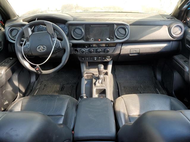 3TMCZ5AN9JM188493 - 2018 TOYOTA TACOMA DOUBLE CAB ნაცრისფერი ფოტო 8