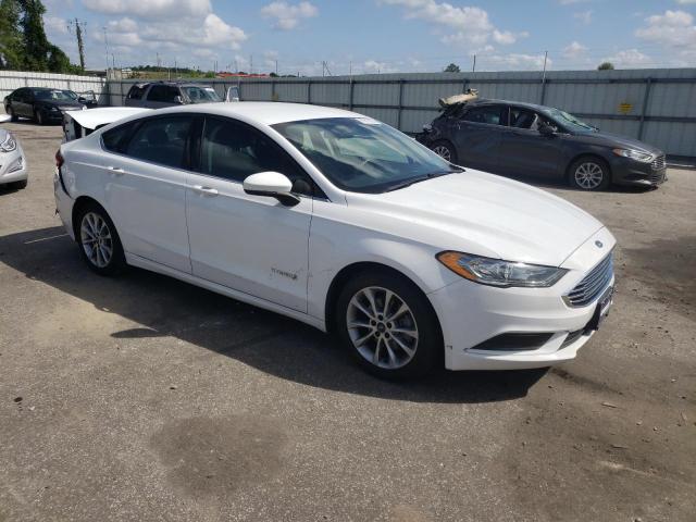 3FA6P0LU2HR344354 - 2017 FORD FUSION SE HYBRID WHITE photo 4