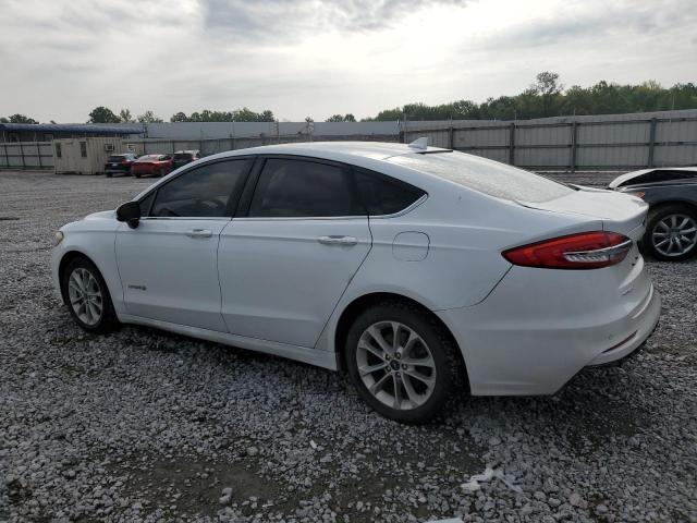 3FA6P0LU4KR205608 - 2019 FORD FUSION SE 白色 照片 2