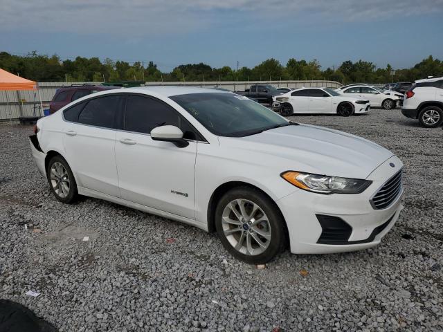 3FA6P0LU4KR205608 - 2019 FORD FUSION SE 白色 照片 4