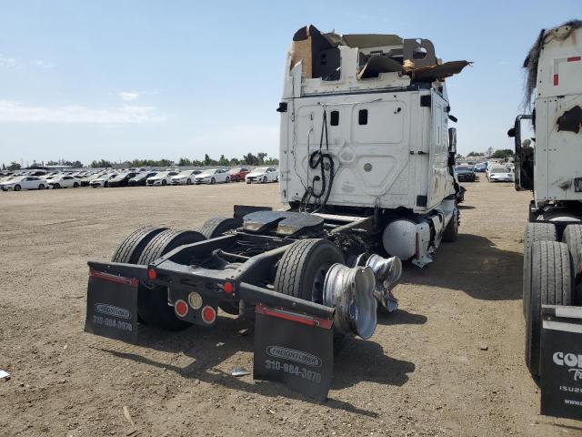 1FUJGLDR2CSBC7438 - 2012 FREIGHTLINER CASCADIA WHITE photo 4