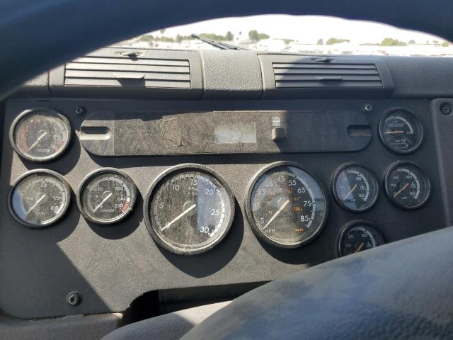 1FUJGLDR2CSBC7438 - 2012 FREIGHTLINER CASCADIA WHITE photo 8