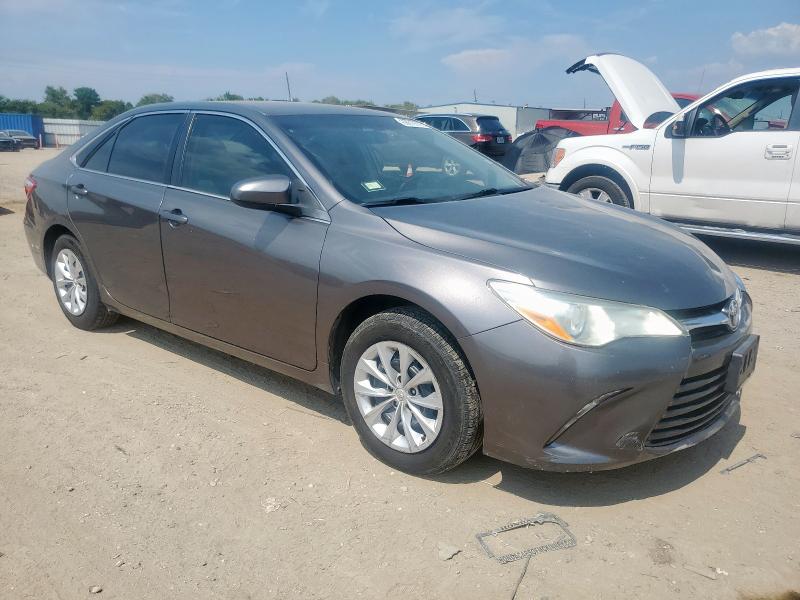 4T1BF1FK3HU662208 - 2017 TOYOTA CAMRY LE GRAY photo 4