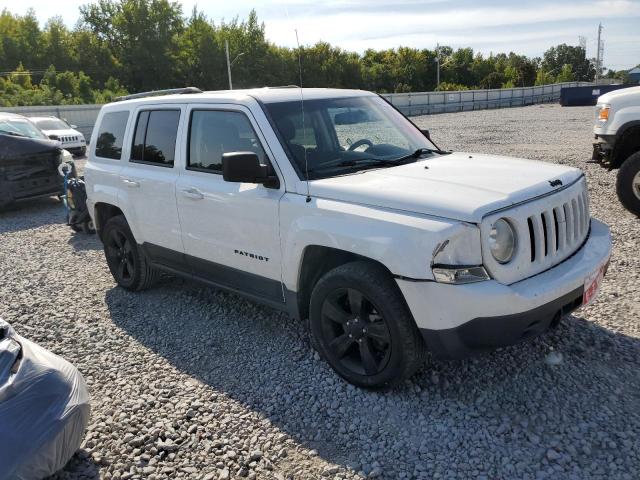 1C4NJPBA6FD368492 - 2015 JEEP PATRIOT SPORT თეთრი ფოტო 4