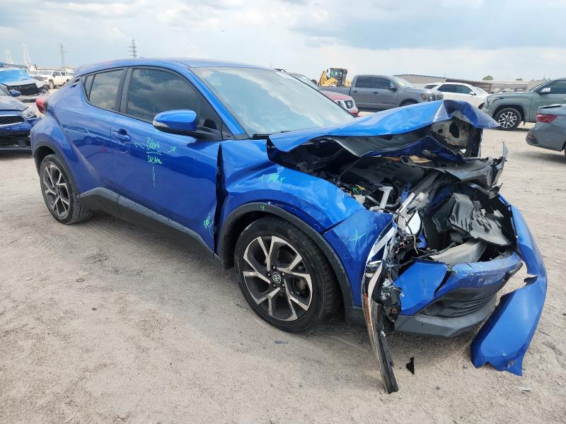 JTNKHMBX7J1004153 - 2018 TOYOTA C-HR XLE Bleu photo 4