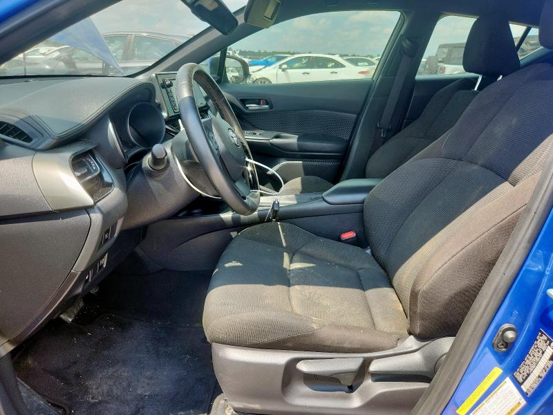 JTNKHMBX7J1004153 - 2018 TOYOTA C-HR XLE Bleu photo 7