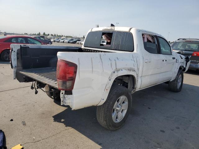 3TMDZ5BN3JM050483 - 2018 TOYOTA TACOMA DOUBLE CAB WHITE photo 3