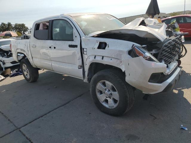 3TMDZ5BN3JM050483 - 2018 TOYOTA TACOMA DOUBLE CAB WHITE photo 4