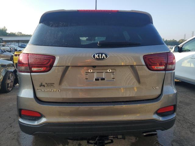 5XYPG4A58KG446583 - 2019 KIA SORENTO LX GRAY photo 6