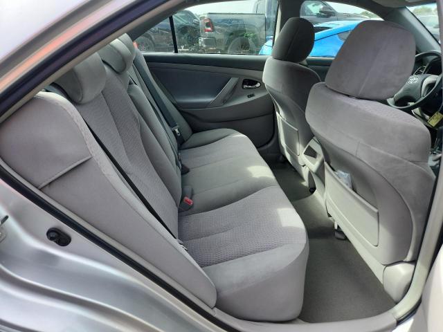 4T1BF3EK5BU610731 - 2011 TOYOTA CAMRY BASE SILVER photo 10